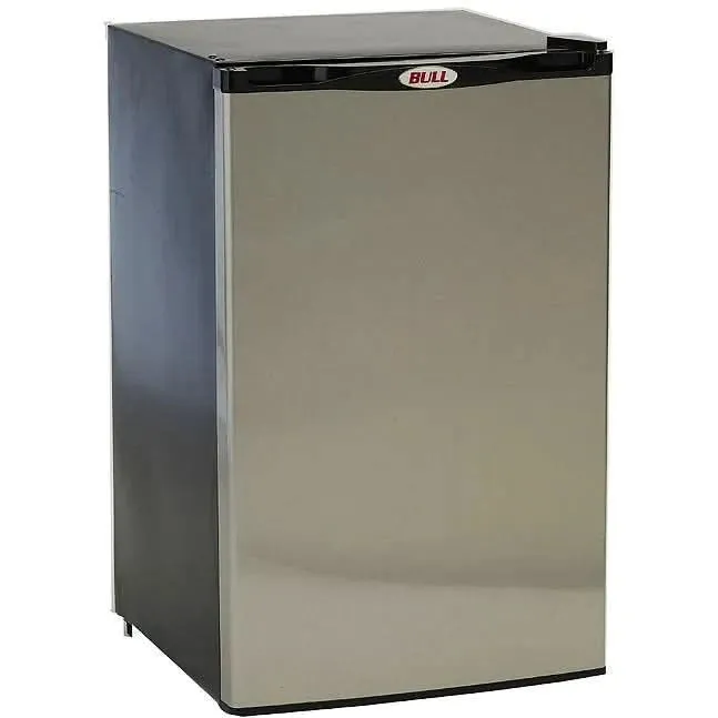 Bull Outdoor Standard Package Angus 30-inch 4 burner Grill with Stainless Steel Door/Drawer Combo, Standard Refrigerator and Cover LP