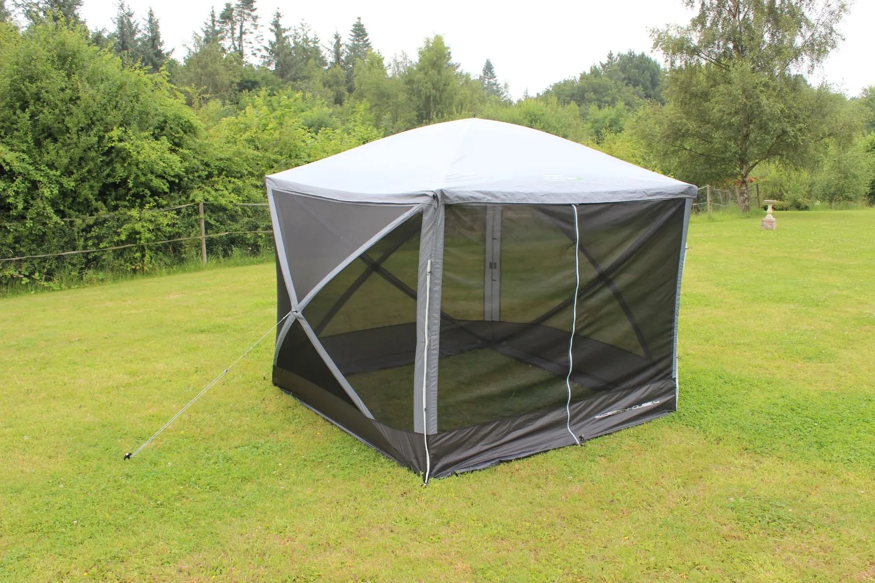 Outdoor Revolution Screenhouse 4