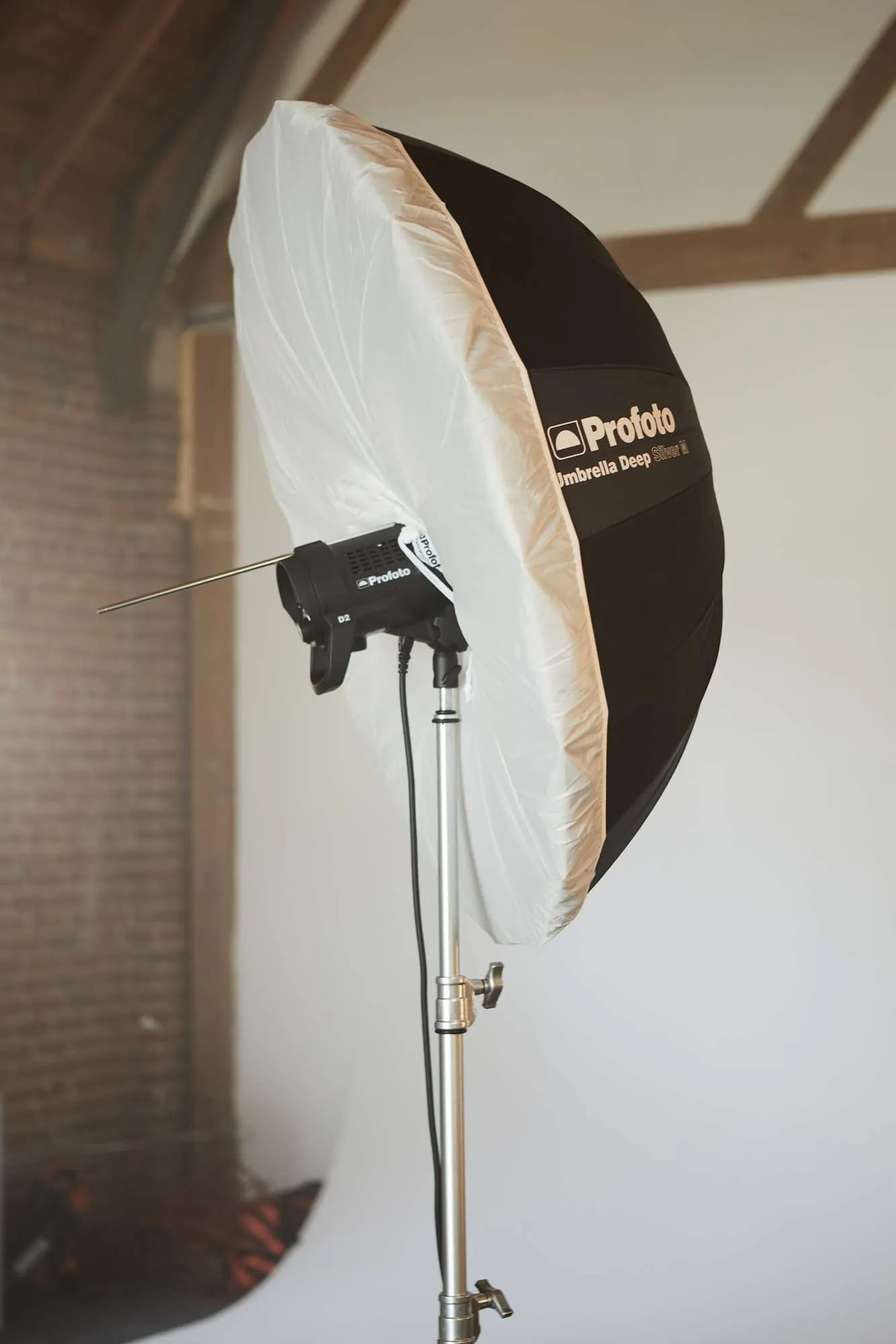 Profoto Umbrella Deep Silver M (105cm/41")
