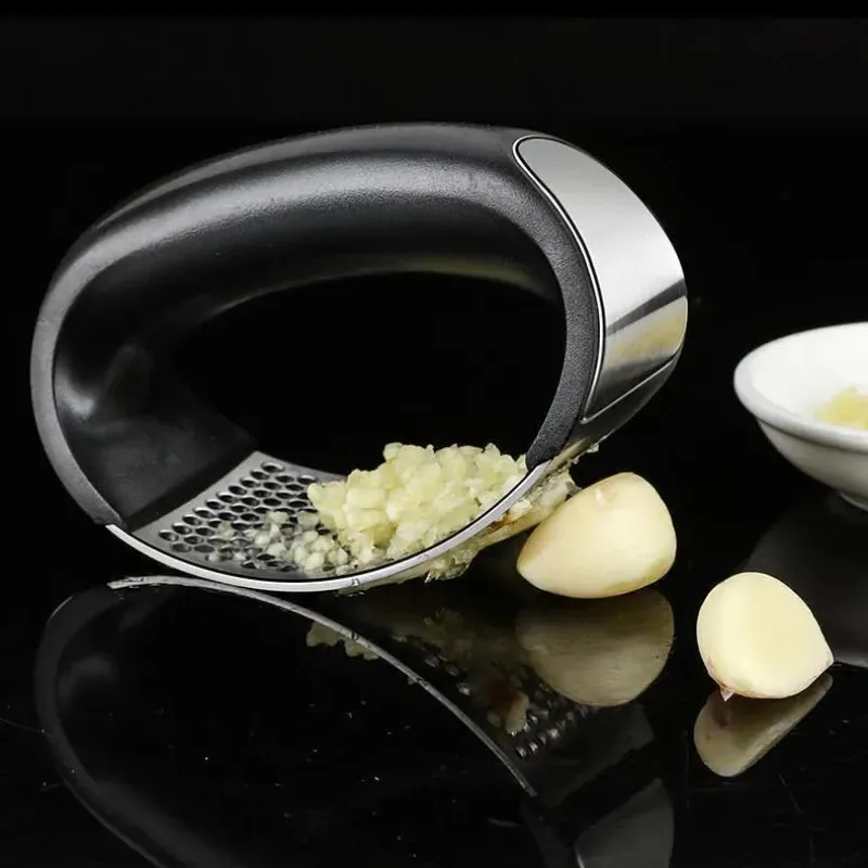 Stainless Steel Garlic Crusher Manual Garlic Mincer Chopping Garlic