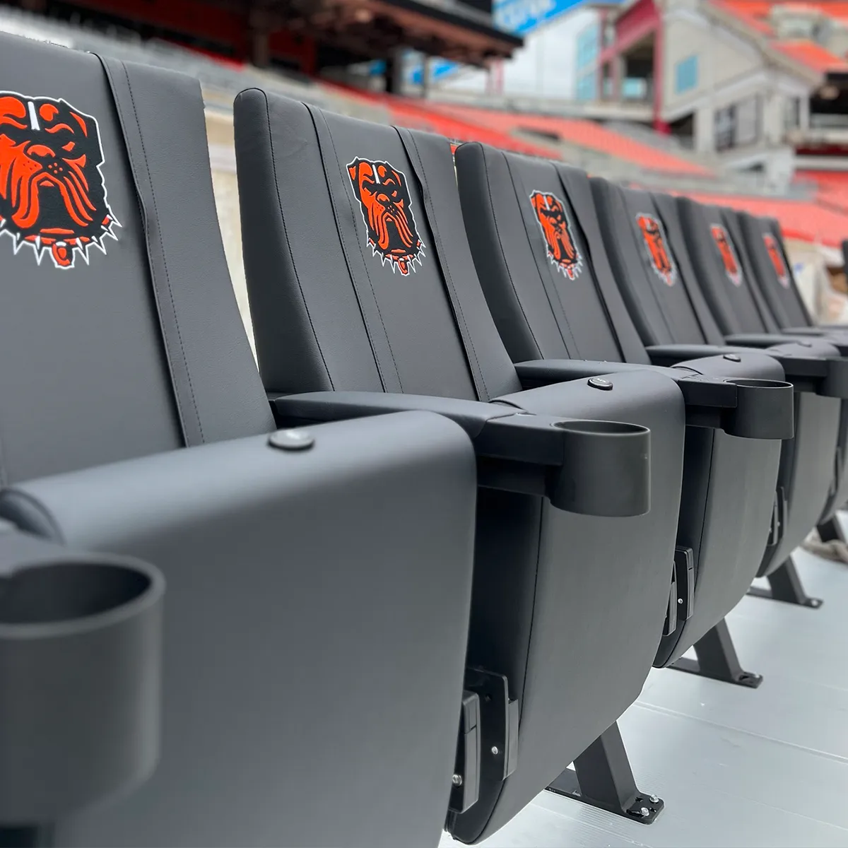SuiteMax 3.5 VIP Seats with Columbus Blue Jackets Logo