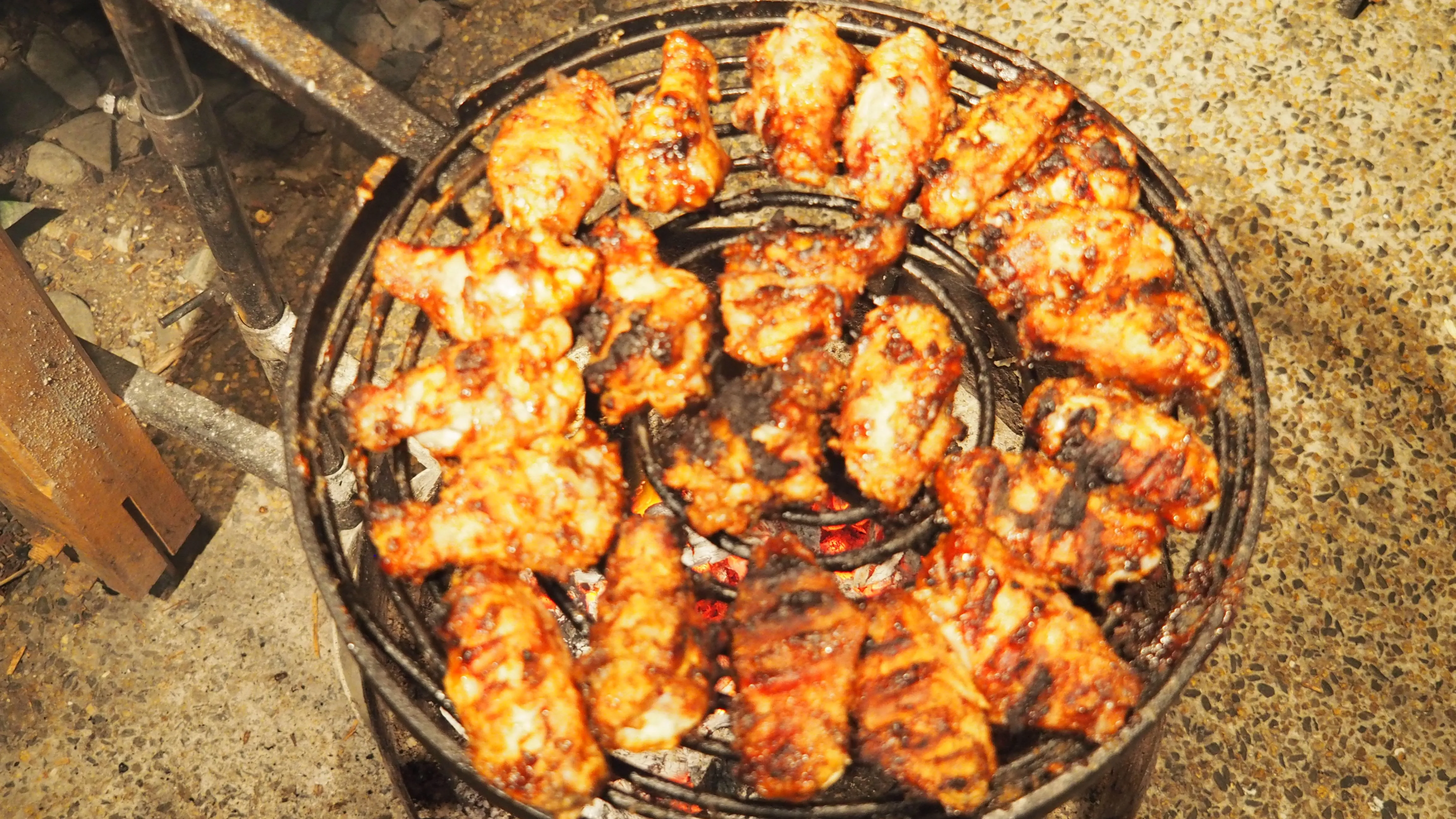 Swinging Double Grill