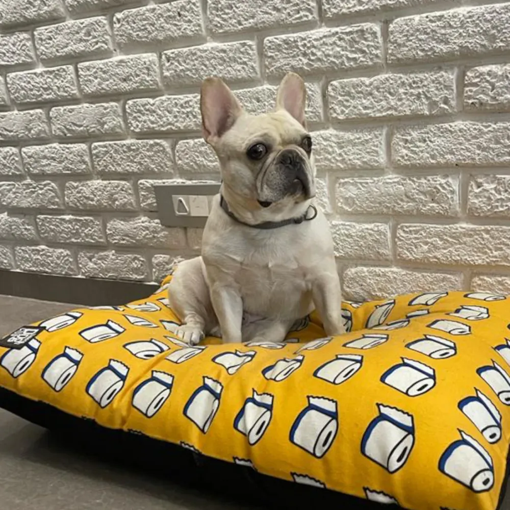 Talking Dog Club TP on my Mind Pillow Bed for Dogs and Cats (Yellow)