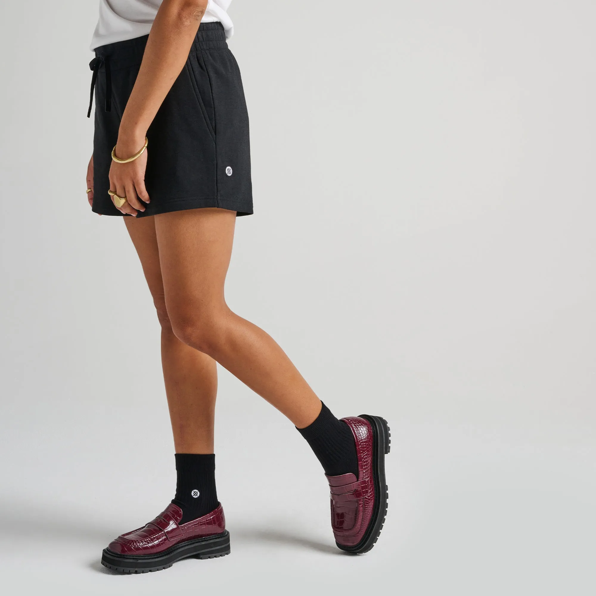 WOMEN'S SHELTER SHORT
